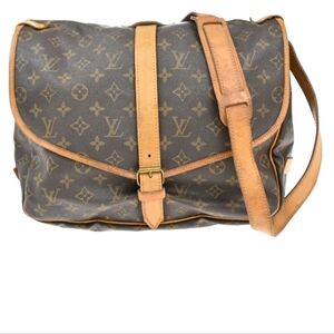 Louis Vuitton Brown Monogram Saumur 35cm Messenger Bag/AR1912/Great Condition